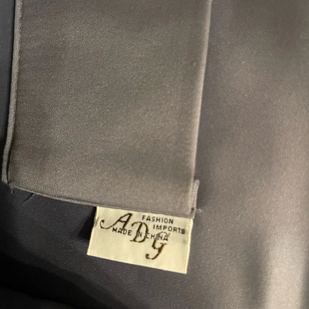 ADG Fashion Imports this elegant